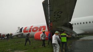Penampakan Lion Air Tergelincir di Bandara Supadio Pontianak