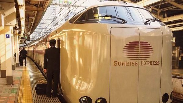 Yuk Intip Kerennya Jeroan Kereta Sleeper Jepang