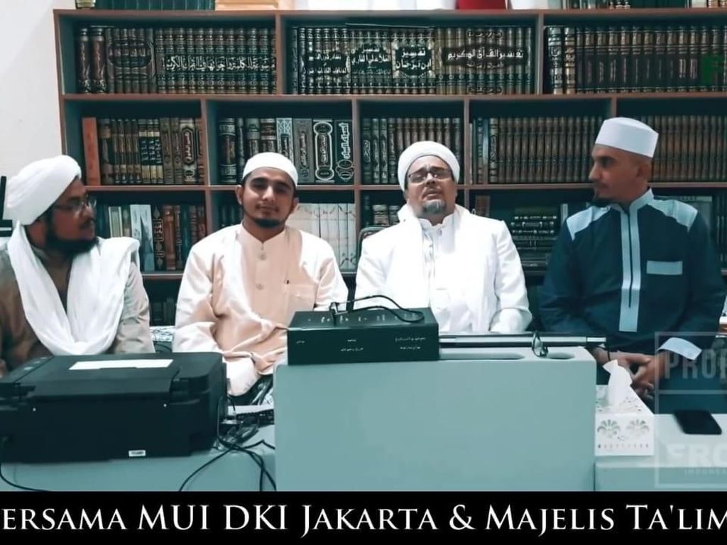 Dari Saudi, Habib Rizieq: Putihkan dan Banjiri Monas di Malam Munajat 212 Dari Saudi, Habib Rizieq: Putihkan dan Banjiri Monas di Malam Munajat 212