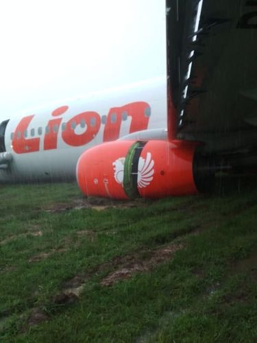 Lion Air Tergelincir di Pontianak