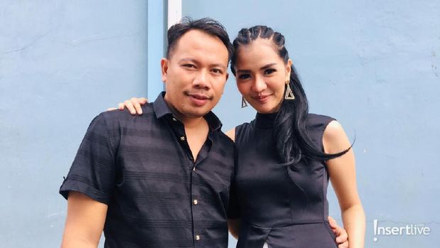 Vicky Prasetyo dan Anggia Chan saat masih mesra
