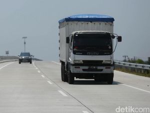 Tol Trans Jawa akan Dibuka Satu Arah Demi Mudik Lebaran Tol Trans Jawa akan Dibuka Satu Arah Demi Mudik Lebaran