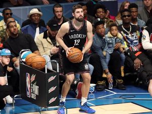 Sisihkan Stephen Curry, Joe Harris Menangi 3-Point Contest Sisihkan Stephen Curry, Joe Harris Menangi 3-Point Contest