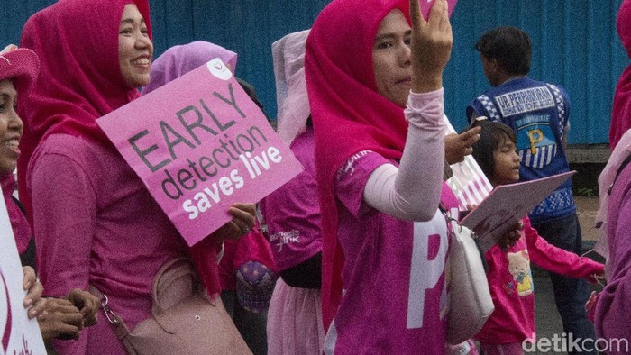 Peringatan hari kanker sedunia di Jakarta (Foto: Ayunda Septiani/detikHealth)