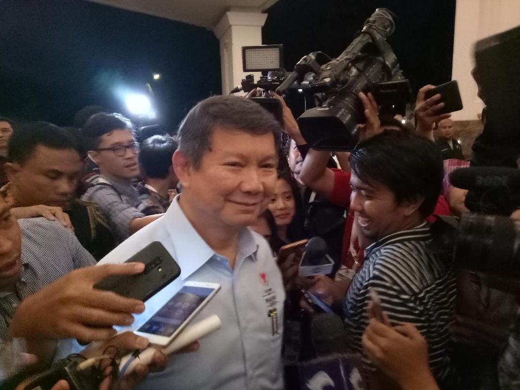 Prabowo Siap Masuk Koalisi Jika Diminta Jokowi, Ini Kata Hashim Prabowo Siap Masuk Koalisi Jika Diminta Jokowi, Ini Kata Hashim