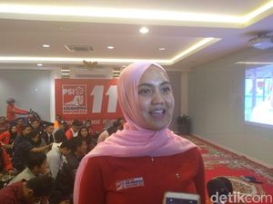 PSI Gelar Nobar Debat Capres untuk Warga di Kantornya