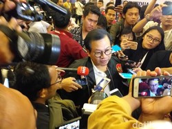 Pramono: Jokowi Makan Siang Sama Anak-Cucu Siang Sebelum Debat