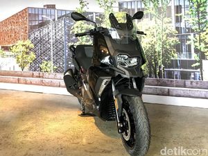 Tren Skutik Bongsor nan Mahal di Indonesia