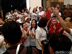 Heboh! Suporter Jokowi dan Prabowo Adu Yel-yel