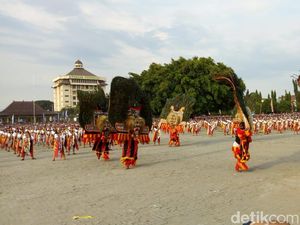 Ribuan Penari Jathil Sambut Tahun Wisata Ponorogo Raih Rekor Muri