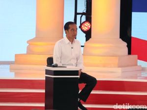 Jokowi Serang Prabowo di Panggung Debat: Kurang Optimis!