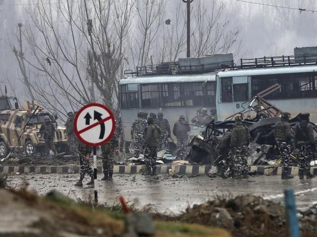 3 Pelaku Bom Kashmir Tewas Dalam Serangan Pasukan India
