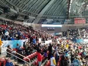 Latihan Tim-Tim NBA All Star untuk Manjakan Fans Latihan Tim-Tim NBA All Star untuk Manjakan Fans