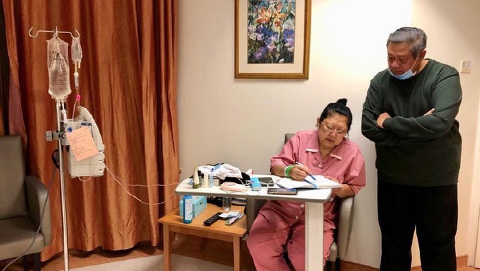 Ani Yudhoyono tengah berjuang melawan penyakit kanker darah. (Foto: Dok. Instagram Ani Yudhoyono) Ani Yudhoyono tengah berjuang melawan penyakit kanker darah. (Foto: Dok. Instagram Ani Yudhoyono)