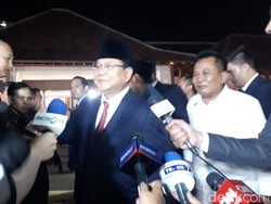 Disambut Hary Tanoe, Prabowo Subianto Tiba di Lokasi Debat