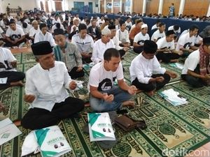 Jelang Debat Kedua, Ulama Muda Ciamis Doakan Jokowi-Maruf