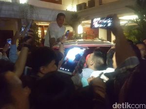 Canda Prabowo yang Diundang Relawan ke Nikahan Anak