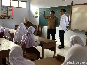 Siaga Bencana, Jokowi Ingatkan Warga Pandeglang Soal Cincin Api