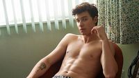 Meme Kocak Netizen Lihat Foto Seksi Shawn Mendes di Calvin Klein