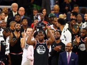 Manisnya Gelar MVP NBA All Star 2019 untuk Durant Manisnya Gelar MVP NBA All Star 2019 untuk Durant