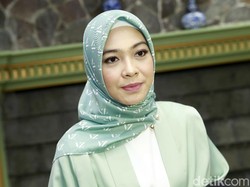 Ibunda Meninggal Dunia, Dian Ayu Langsung ke Surabaya