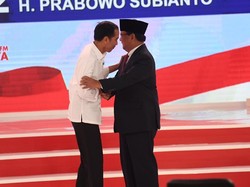 Ping-pong Isu Prabowo Bayari Jokowi