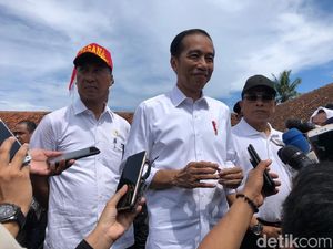 Jokowi Bantah Pakai Earpiece Saat Debat: Fitnah Nggak Bermutu Jokowi Bantah Pakai Earpiece Saat Debat: Fitnah Nggak Bermutu