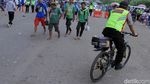Polisi Bersepeda Amankan Laga Persib vs Arema
