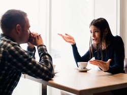 Kencan Tak Sukses, Pria Ini Minta Kembali Uang Minuman dari Teman Kencannya