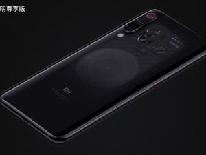 Penampakan Mi 9 Edisi Transparan dengan RAM 12 GB Penampakan Mi 9 Edisi Transparan dengan RAM 12 GB