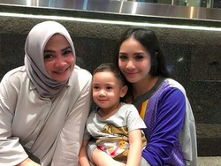 Rasa Kehilangan Ibunda Nagita Slavina Saat Putrinya Menikah