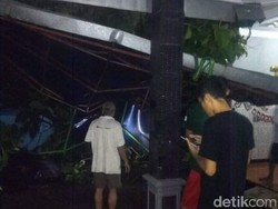 Kediri Diguyur Hujan, Puluhan Pohon Tumbang dan Timpa Rumah