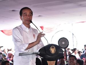 Jokowi ke Siswa Taruna Nusantara: Dangdut Lebih Baik dari K-Pop Jokowi ke Siswa Taruna Nusantara: Dangdut Lebih Baik dari K-Pop