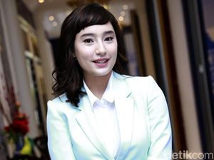 Cantik Nggak Perlu Menor, Ini Tips dari Tatjana Saphira