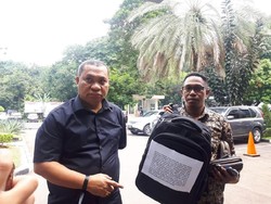 Pengacara: Ada Orang Gubernur Papua Bocorkan Rapat ke KPK