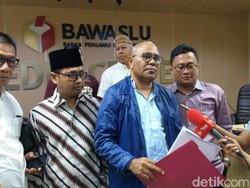 Pendukung Prabowo Laporkan Jokowi ke Bawaslu Soal Dugaan Serangan Personal