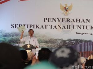 Jokowi: Tunjukkan Ulama Mana yang Dikriminalisasi, Saya Urus! Jokowi: Tunjukkan Ulama Mana yang Dikriminalisasi, Saya Urus!