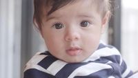 Bikin Gemas! 7 Ekspresi Baby Z, Anak Carissa Puteri
