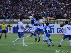 Pertandingan yang disaksikan langsung oleh Ridwan Kamil ini berakhir dengan skor imbang 1-1.