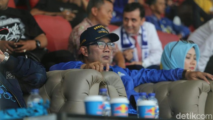Ridwan Kamil nonton persib vs arema