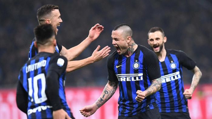 Inter Milan menang 2-1 atas Sampdoria (Foto: Daniele Mascolo/Reuters) Inter Milan menang 2-1 atas Sampdoria (Foto: Daniele Mascolo/Reuters)