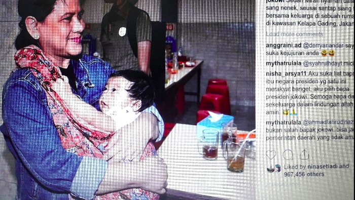 Iriana yang sedang menggendong cucu keduanya Sedah Mirah. Foto: Foto. Repro instagram Jokowi