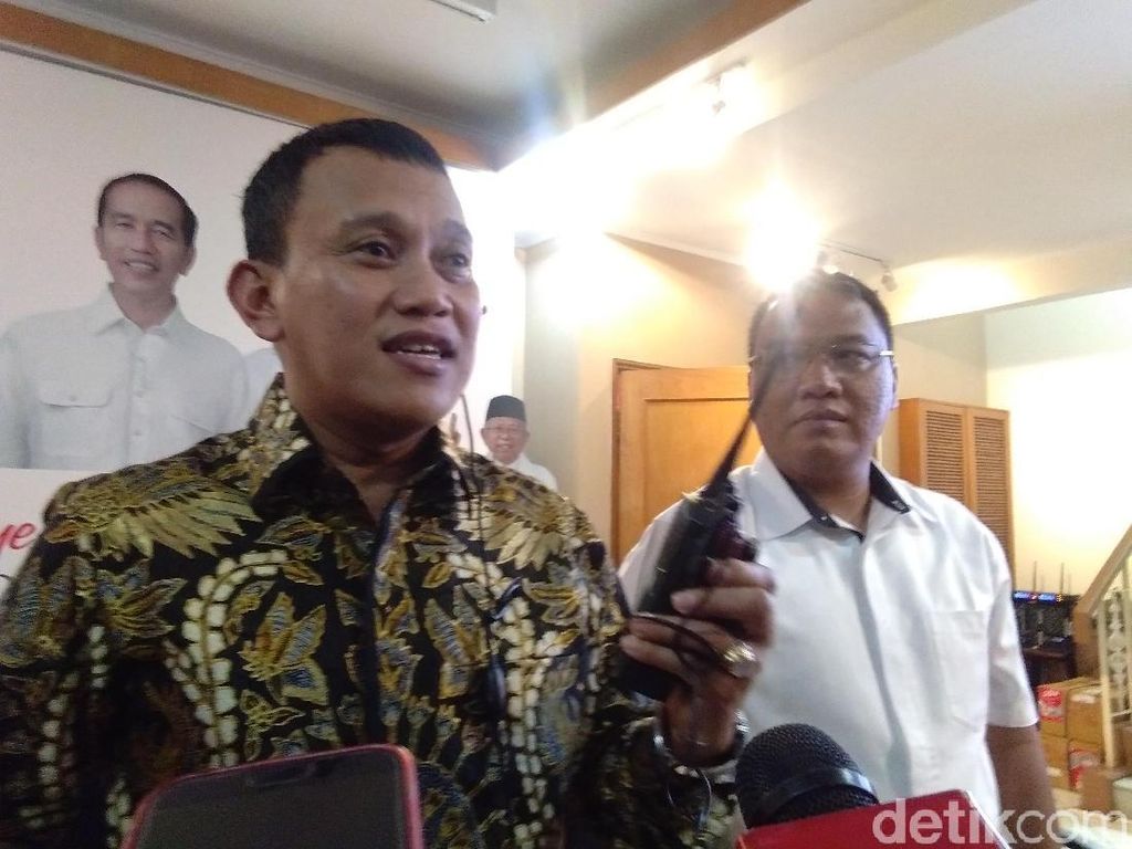 Prabowo akan Jemput Rizieq, TKN: Pulang Saja Kalau Tak Bersalah Prabowo akan Jemput Rizieq, TKN: Pulang Saja Kalau Tak Bersalah