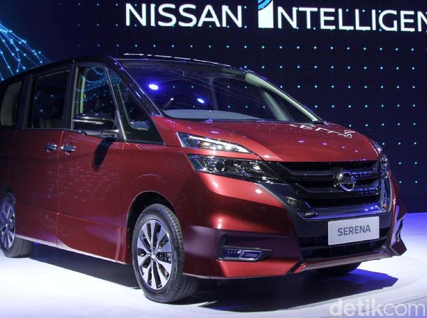 MPV Mewah Nissan Serena