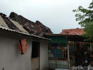 Puluhan Rumah di Situbondo Rusak Disapu Puting Beliung