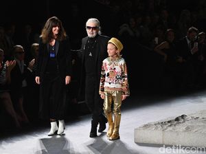 Melihat Karya Legendaris Karl Lagerfeld Semasa Hidup Melihat Karya Legendaris Karl Lagerfeld Semasa Hidup
