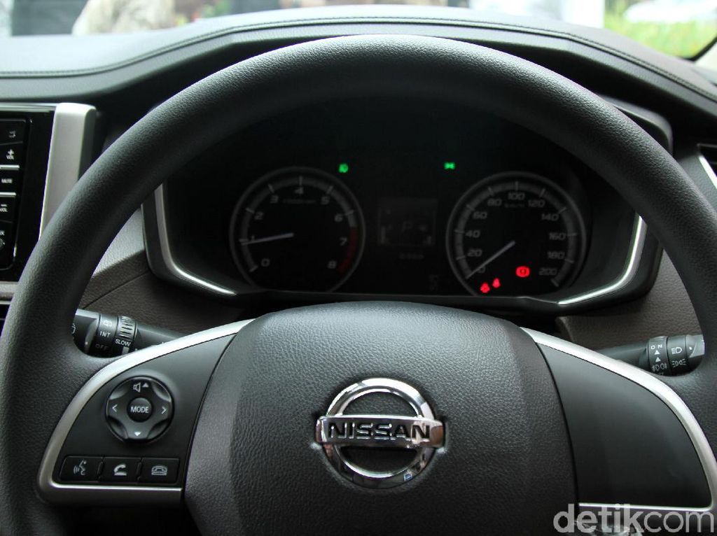 Nissan Livina Belum Butuh Cruise Control Nissan Livina Belum Butuh Cruise Control