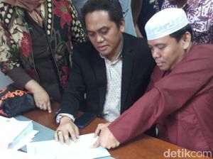 Kasus Video Hina NU, Gus Nur Diserahkan ke Jaksa Kasus Video Hina NU, Gus Nur Diserahkan ke Jaksa