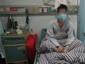 Tertelan Saat Minum, Dokter Temukan Tusuk Gigi di Hati Pria Ini Tertelan Saat Minum, Dokter Temukan Tusuk Gigi di Hati Pria Ini