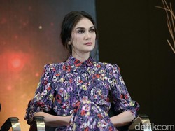 Naik Pesawat Usai Reino Nikah, Luna Maya: Bye Jakarta